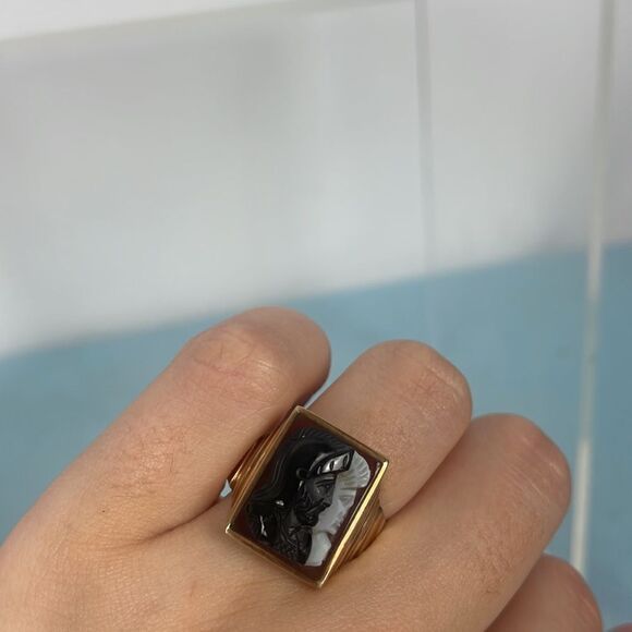 Vintage 10Kt Double Face Roman Soldier Cameo Ring